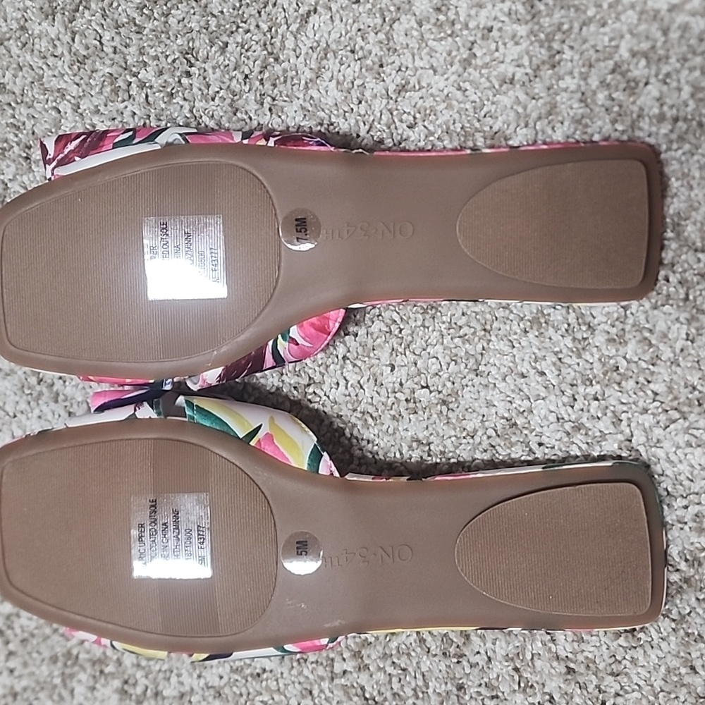 NWT Floral Bow Slide Sandals - Picture 2 of 4